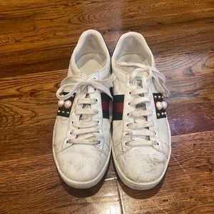 Authentic used gucci sneakers